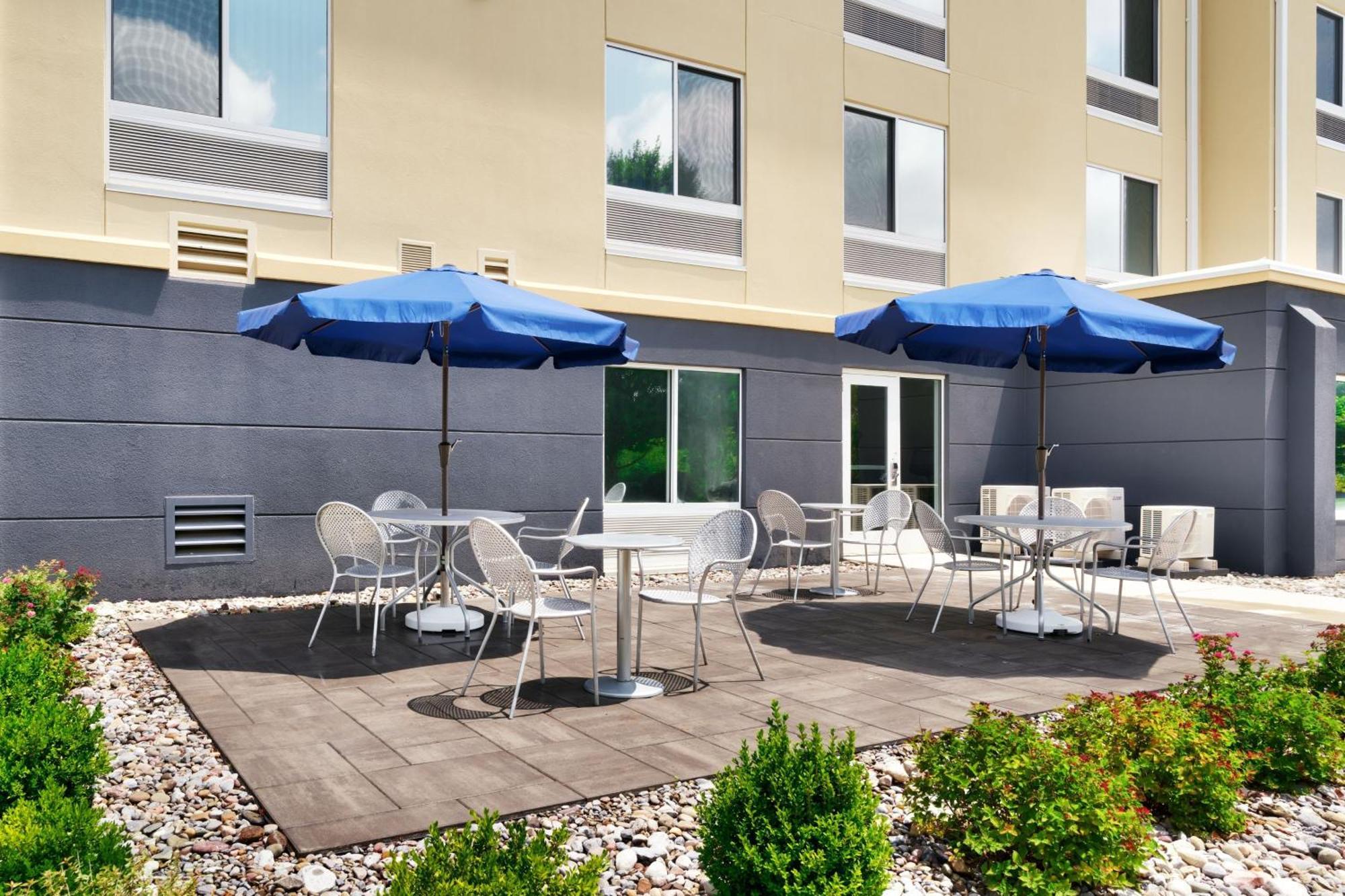 Fairfield Inn By Marriott Lexington Park Patuxent River Naval Air Station Exterior photo