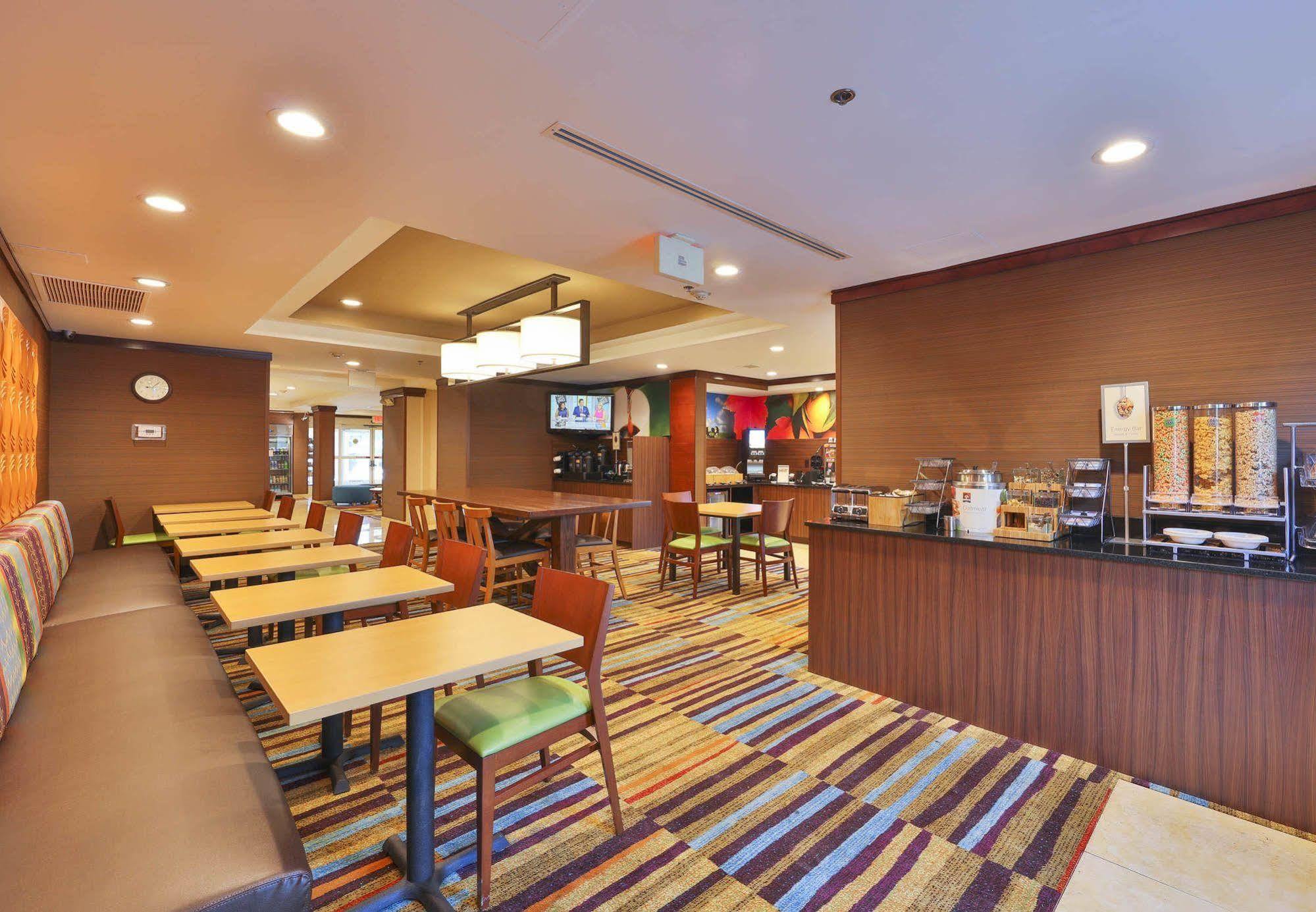 Fairfield Inn By Marriott Lexington Park Patuxent River Naval Air Station Exterior photo